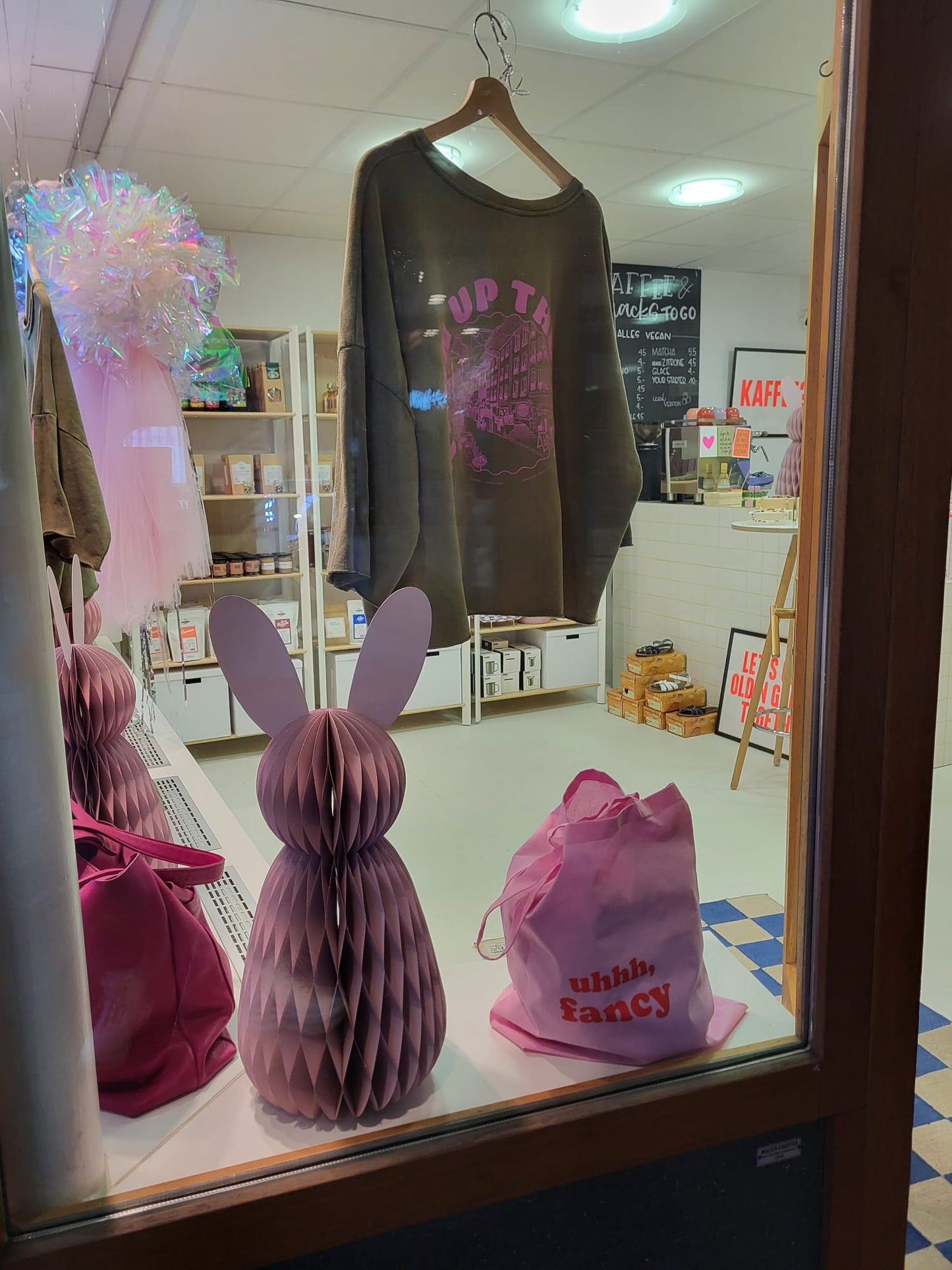 by Vivi. Osterhase aus Papier 60 cm Rosa Aufgeweckt