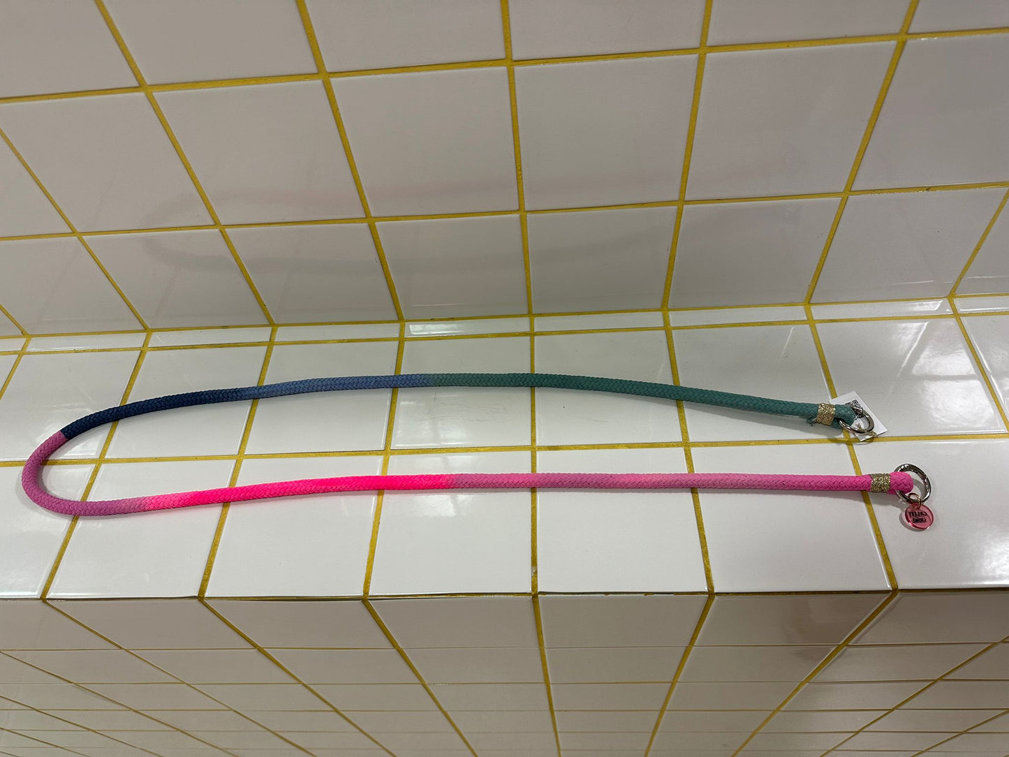 Cherry Stone Handgemachte Handykette Aufgeweckt