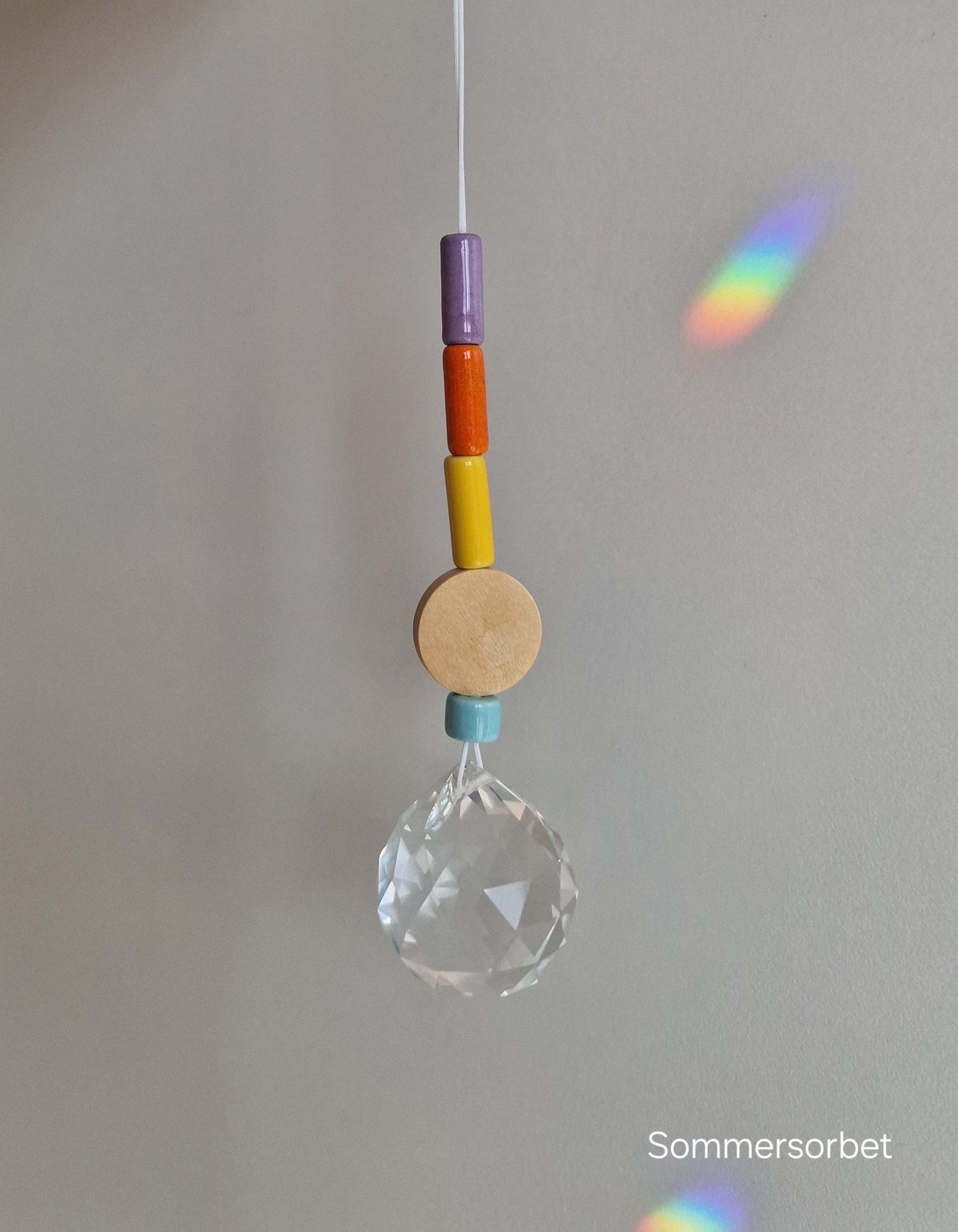 Orvokki Suncatcher | verschiedene Farben Aufgeweckt