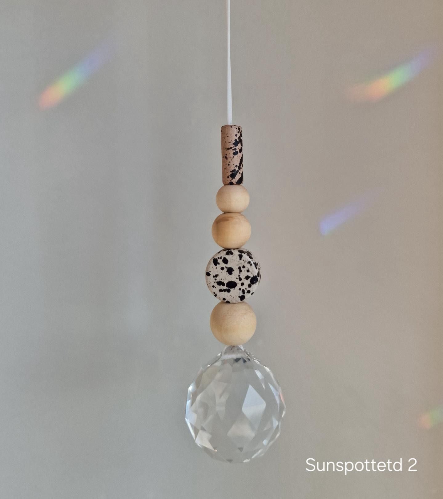 Orvokki Suncatcher | verschiedene Farben Aufgeweckt