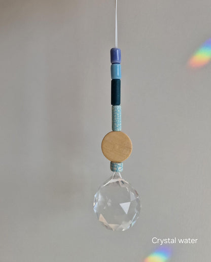 Orvokki Suncatcher | verschiedene Farben Aufgeweckt
