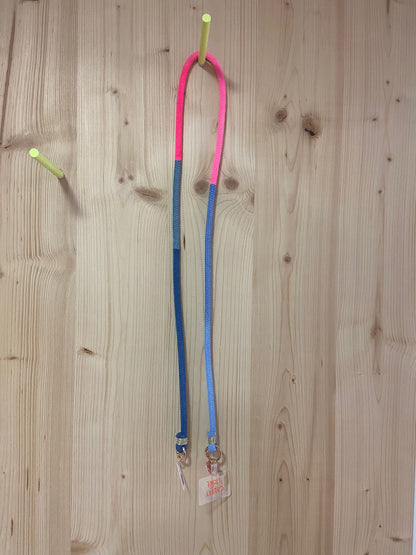 Cherry Stone Handgemachte Handykette Aufgeweckt