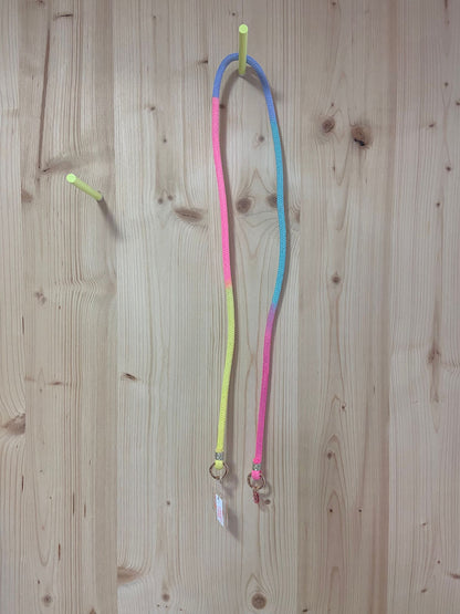 Cherry Stone Handgemachte Handykette Aufgeweckt