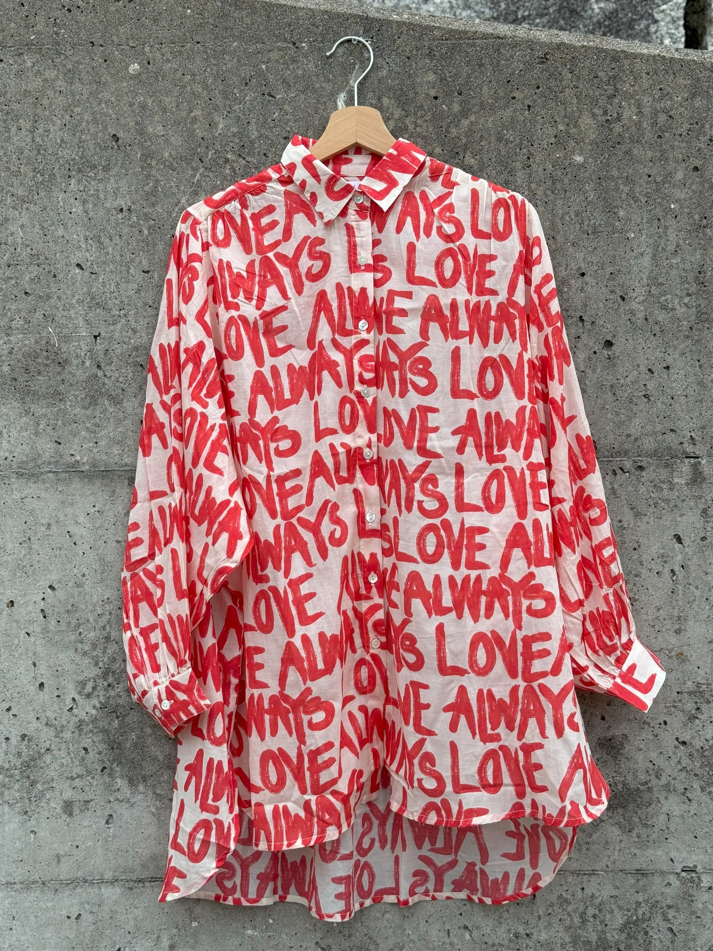 Chaaval Alma Bluse | Rot auf Creme | pre-order Mitte Mai Aufgeweckt