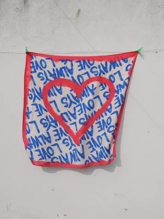 Chaaval Love Always Hammer Weiß Schal Aufgeweckt