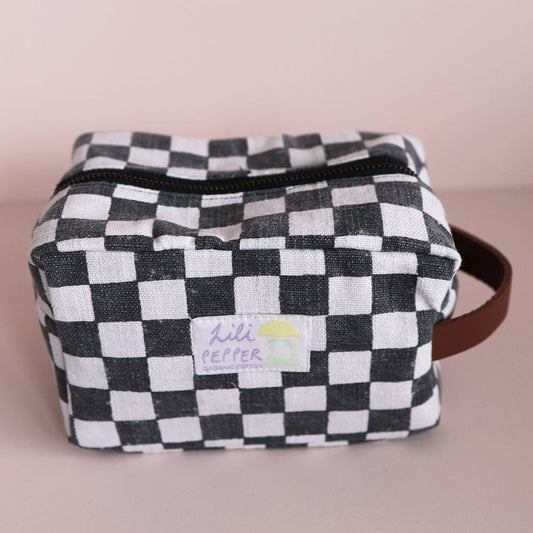Blockprint Necessaire Check Black Offwhite Big