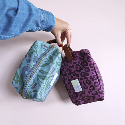 Lili Pepper Blockprint Necessaire | Leo Purple Aufgeweckt