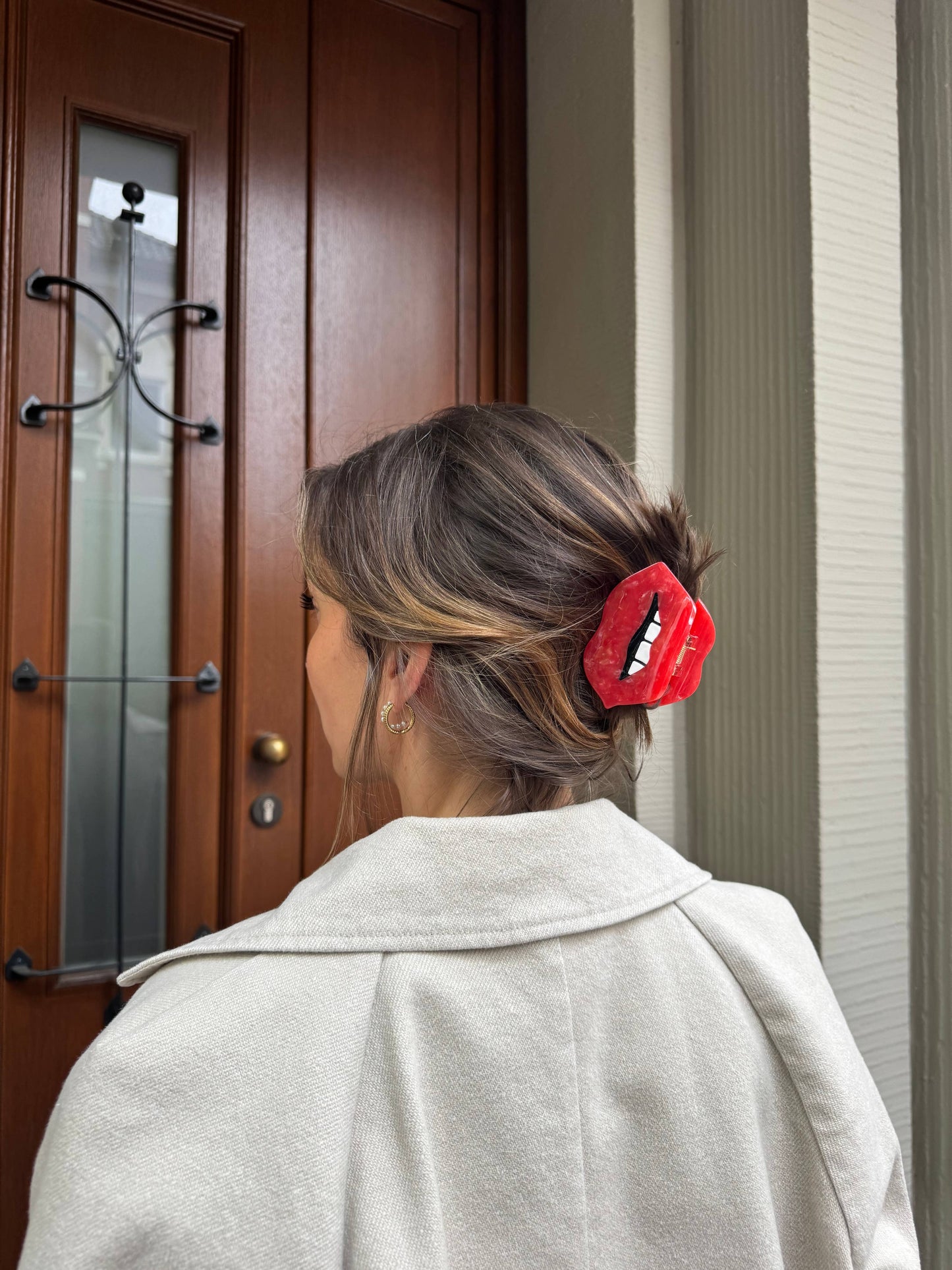 by Vivi. Haarspange | Lippen Aufgeweckt