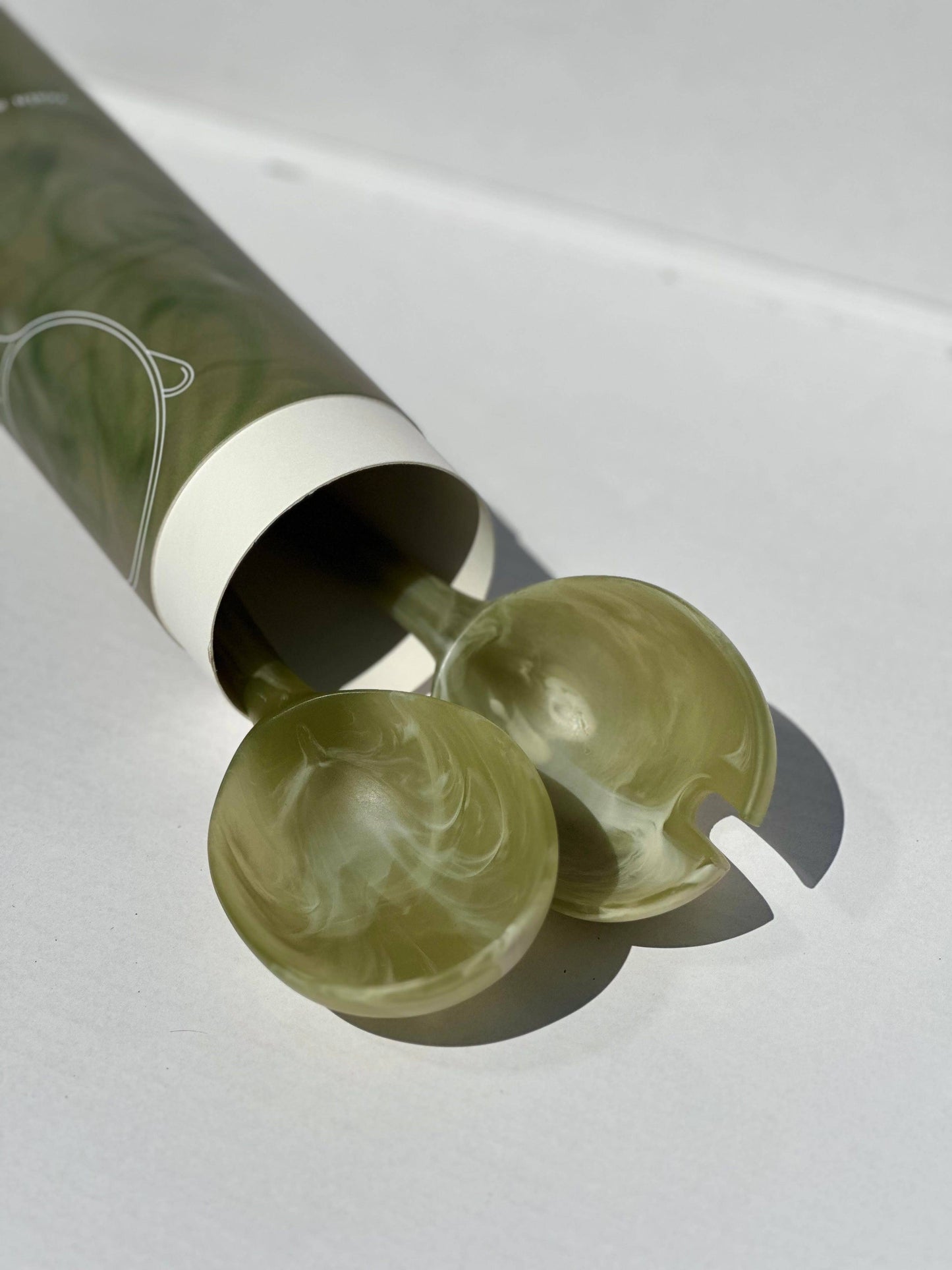 MÆGEN Salatbesteck - Olive Set Aufgeweckt