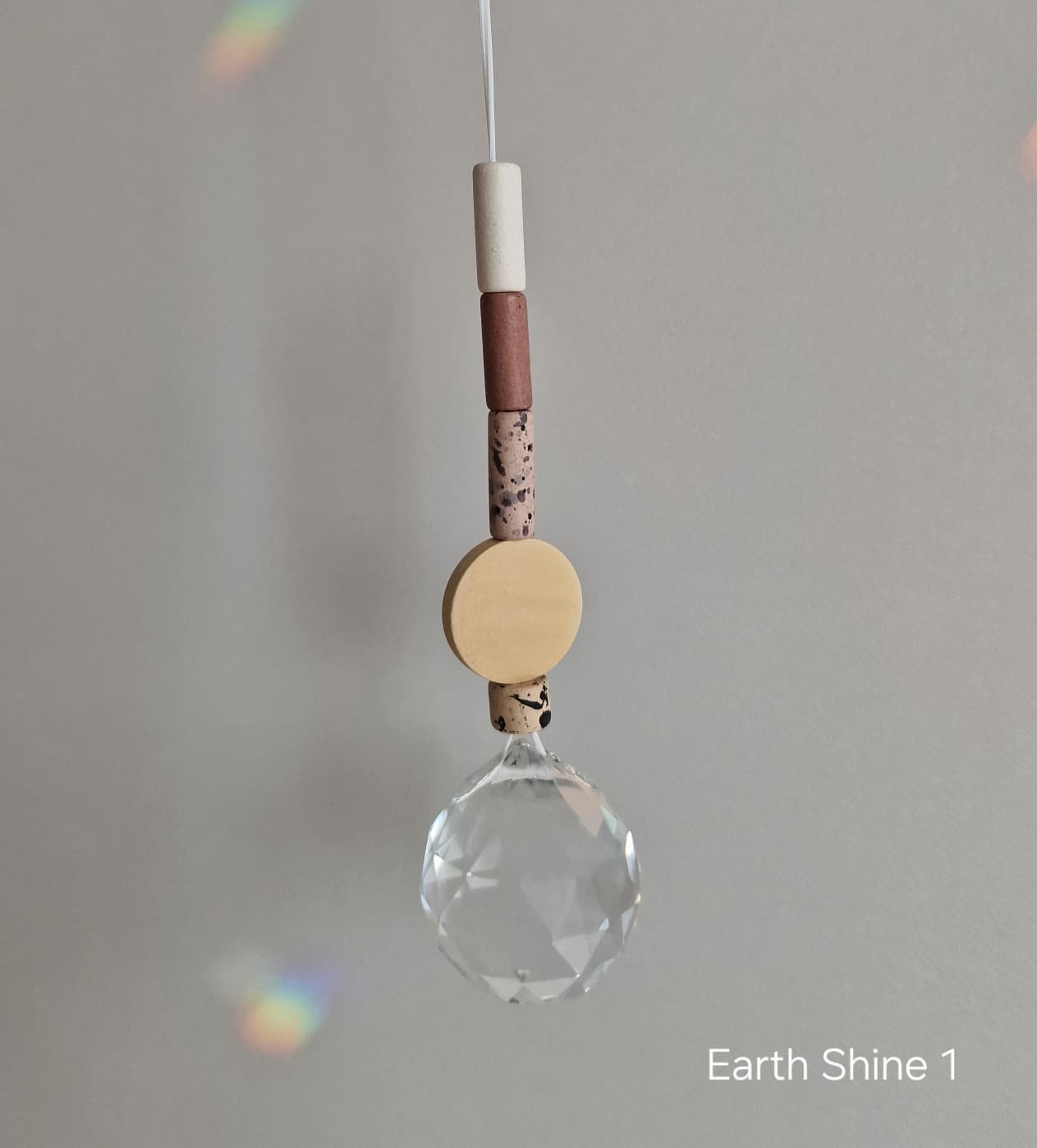 Orvokki Suncatcher | verschiedene Farben Aufgeweckt
