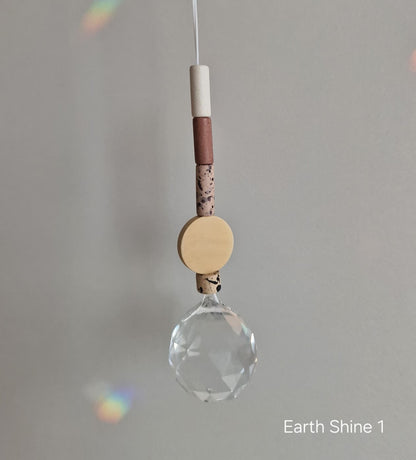 Orvokki Suncatcher | verschiedene Farben Aufgeweckt