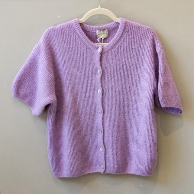 Bazaar Noir Pullover Sophie | Flieder (Kurzarm) | Vorbestellung Ende August Aufgeweckt