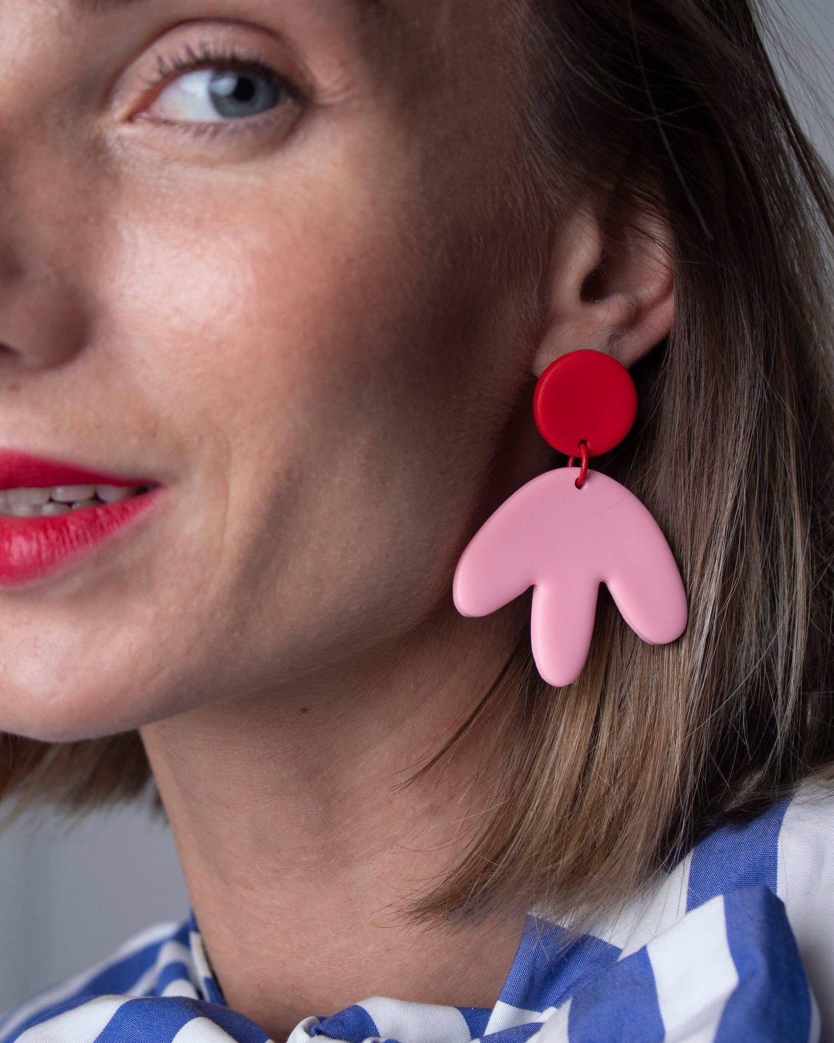 DELAROSA STUDIO Ohrstecker | Pink Palms Aufgeweckt