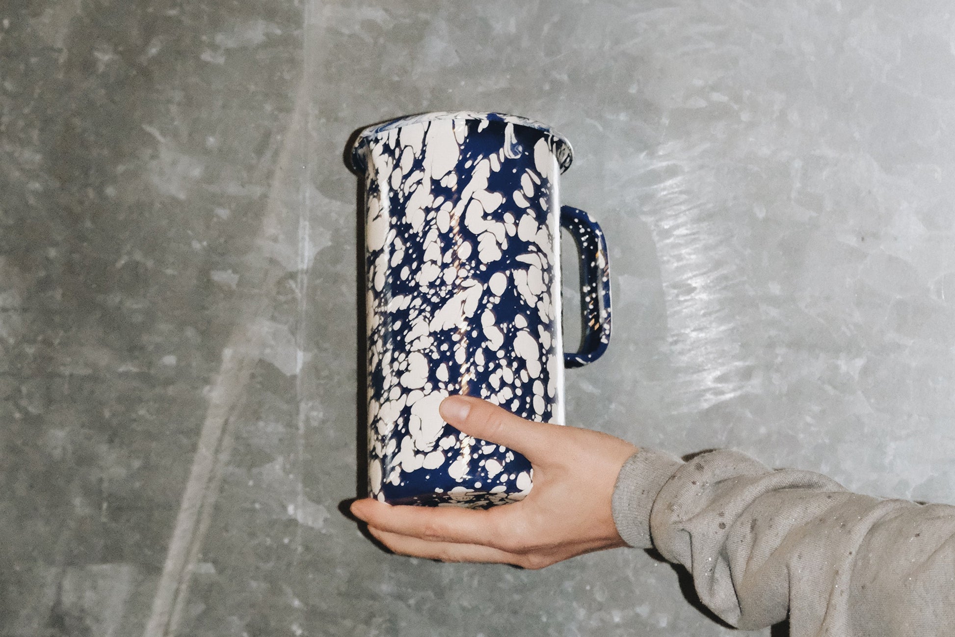 Carafe Cobalt/Ecru Émaé Studio