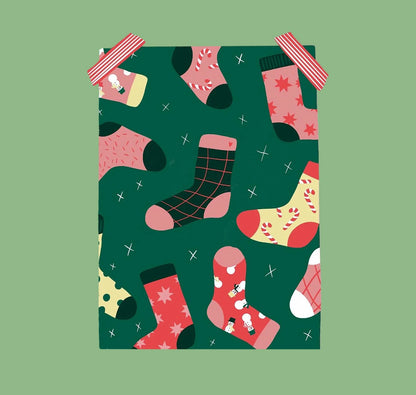 estheticgoods Postkarte | Weihnachtssocken Aufgeweckt