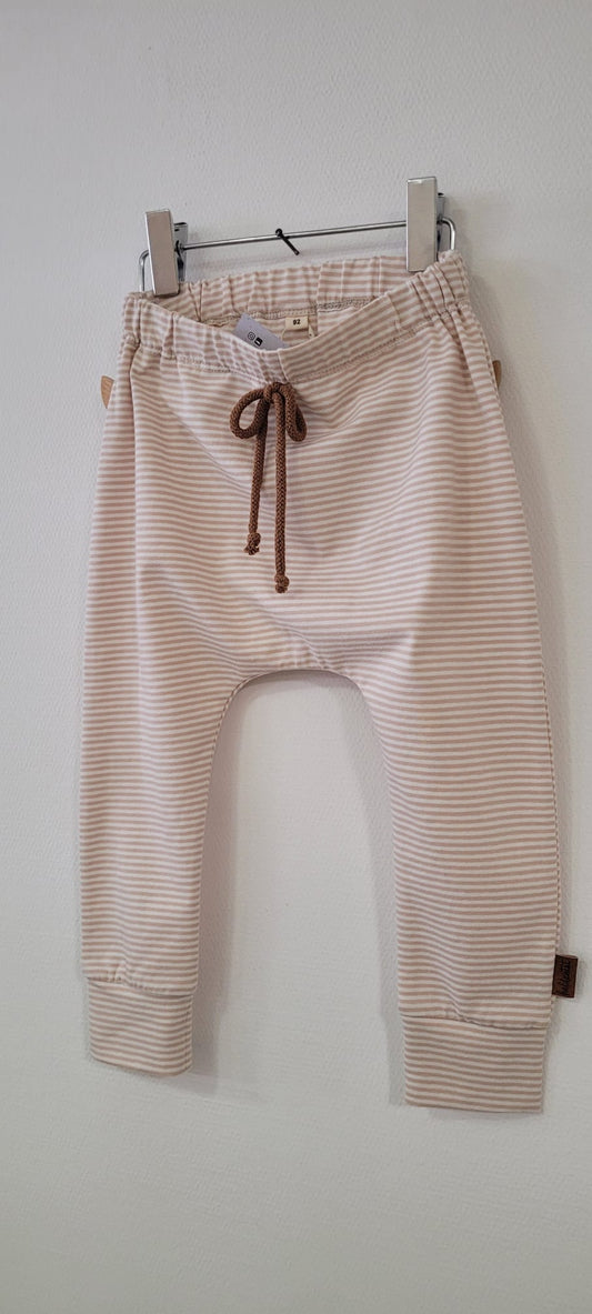Mapaki Kinder Hose Streifen Beige Aufgeweckt