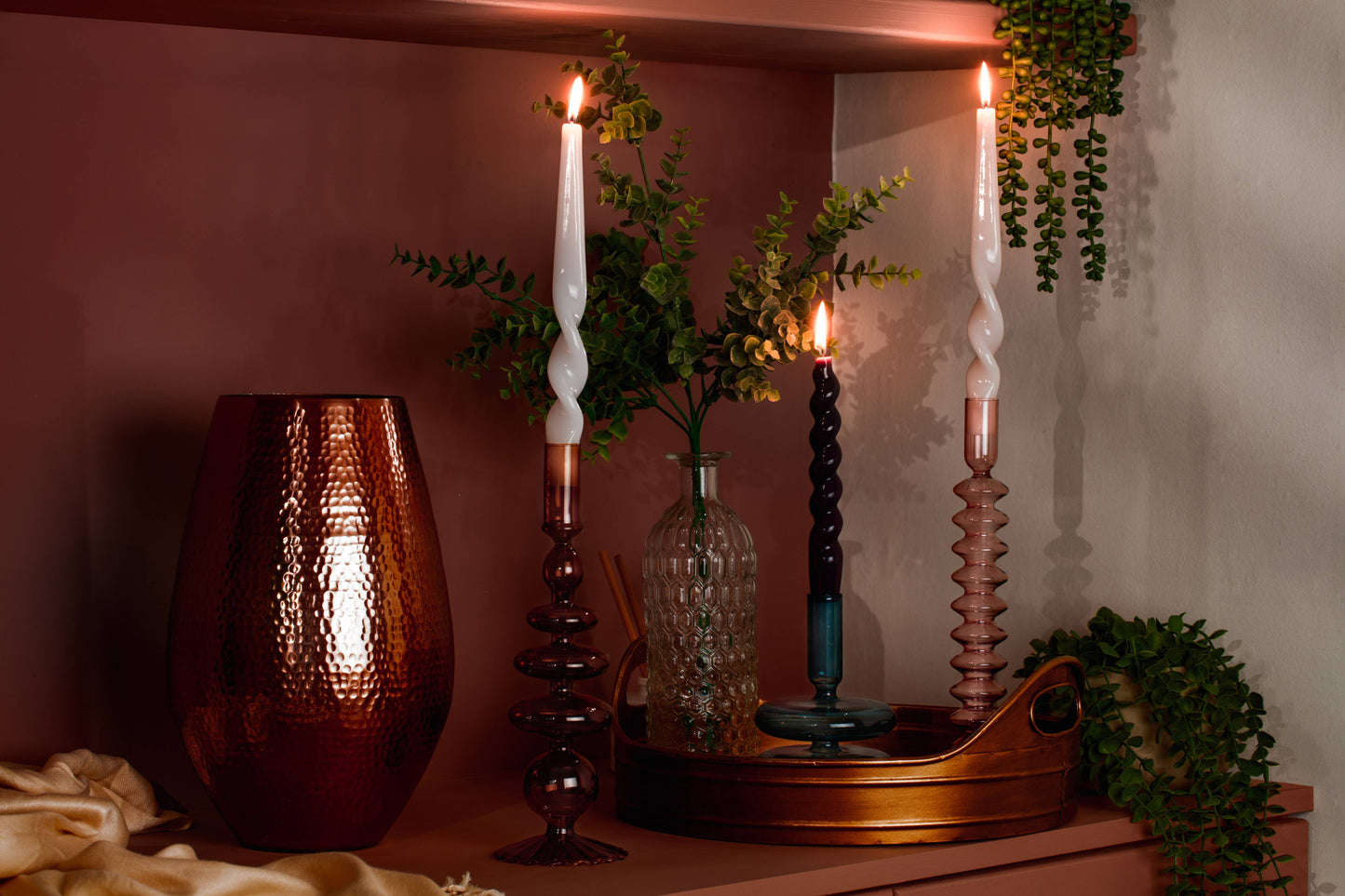 MÆGEN Kerzenständer- Farbiges Glas - Champagner Aufgeweckt