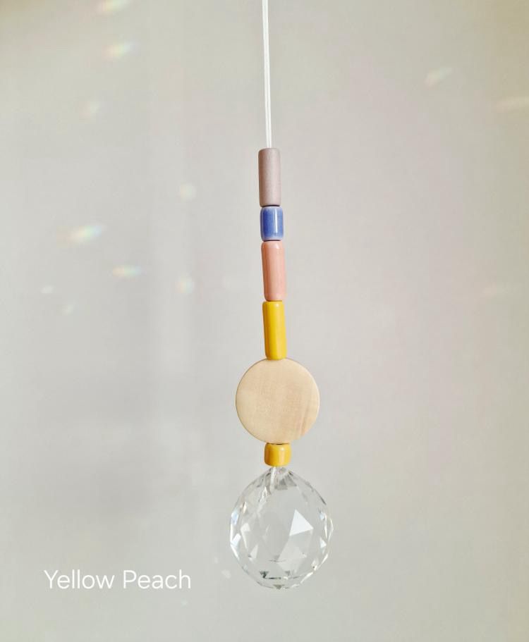 Orvokki Suncatcher | verschiedene Farben Aufgeweckt