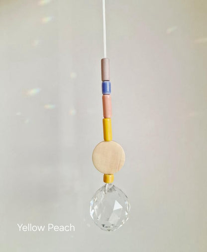 Orvokki Suncatcher | verschiedene Farben Aufgeweckt