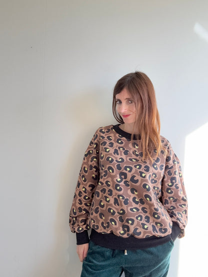 Wild Sparkle Sweater | Leo Kamel Aufgeweckt