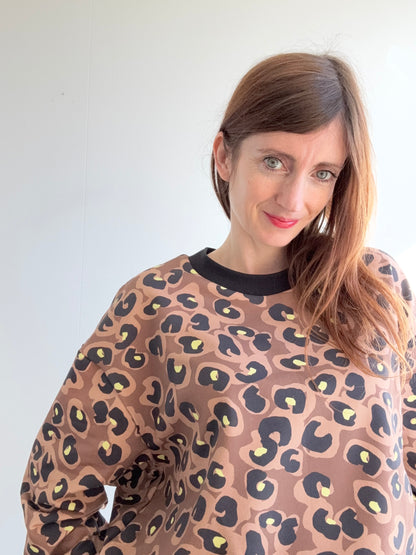 Wild Sparkle Sweater | Leo Kamel Aufgeweckt