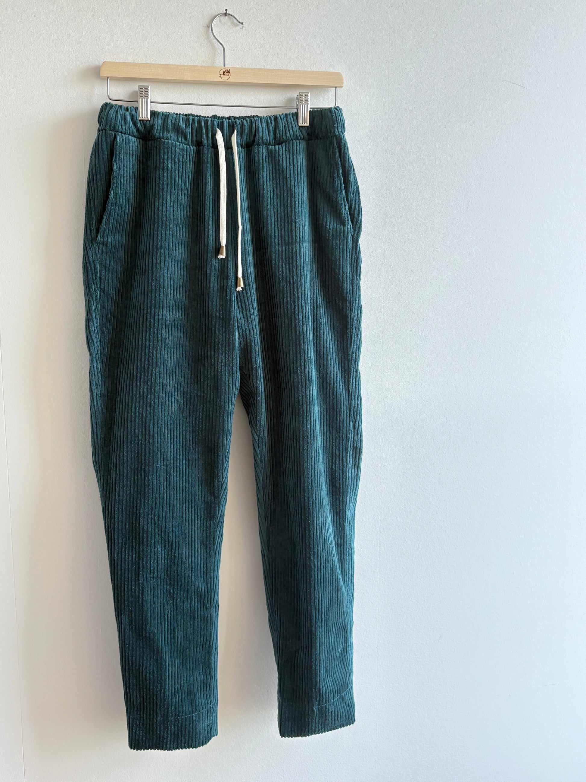 Wild Sparkle Cordhose | Dark Teal Aufgeweckt