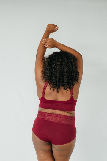 Nelly High-Waist Slip – Ruby Red