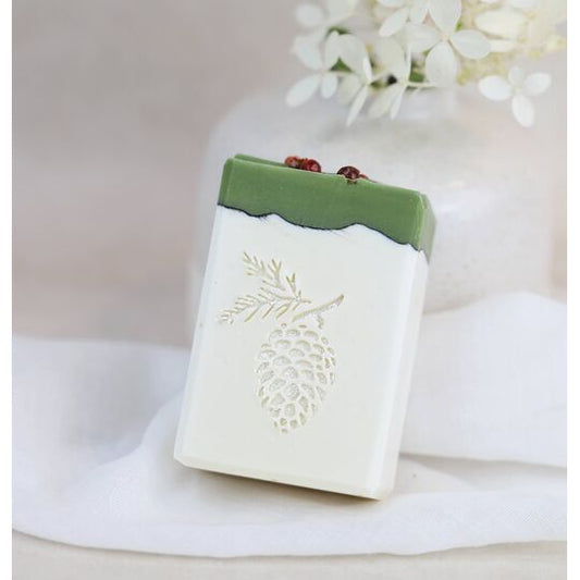 Seifenstück Winterseife „Arvenzapfen“ Aufgeweckt